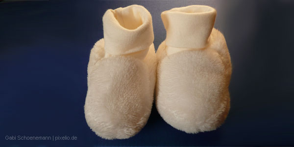 Babyschuhe Gabi Schoenemann pixelio.de